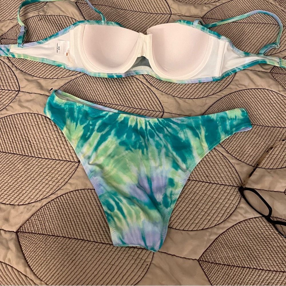 Beautiful Two Piece Brand New Bathing Suit From Target.